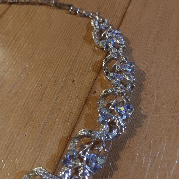 Elegant Vintage Silver‎ and Blue Necklace - Picture 2 of 4